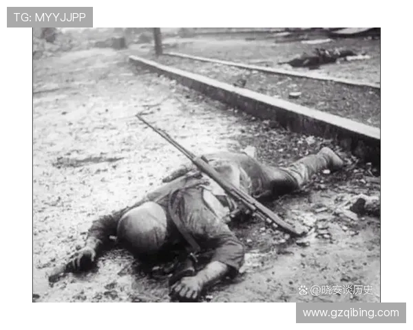 27位战死英魂，黑鹰坠落的残酷代价让谁心碎